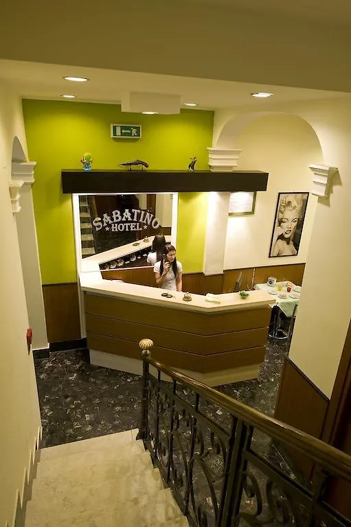 **  Hotel Sabatino Milan Italie